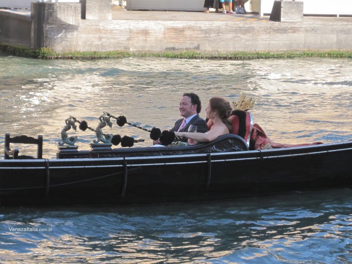 casal na g&ocirc;ndola 